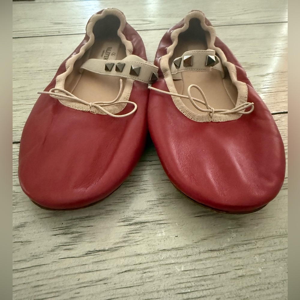 Valentino
Rockstud Accents red Leather Mary Jane Flats - Picture 5 of 6